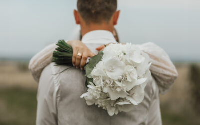 Photographie de Mariage en Auvergne-Rhône-Alpes : Capturer l’Élégance et la Nature